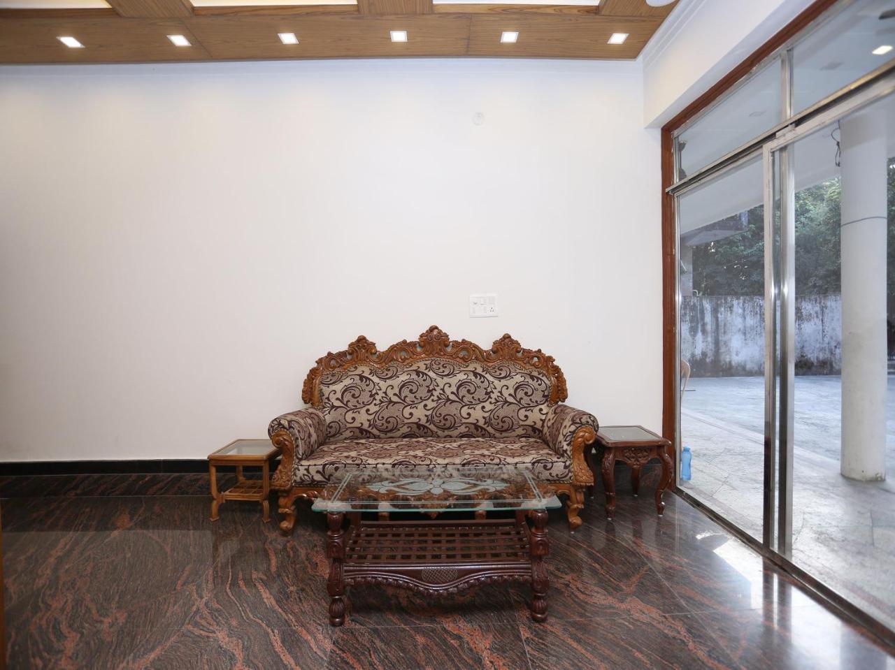 Oyo 10448 Green View Home Stay Déhrádún Exteriér fotografie