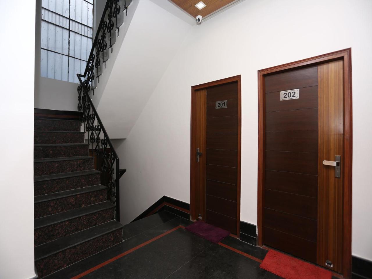 Oyo 10448 Green View Home Stay Déhrádún Exteriér fotografie